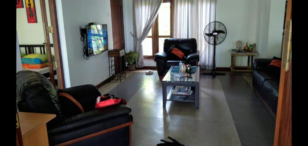 Negombo Holiday Home Exterior foto